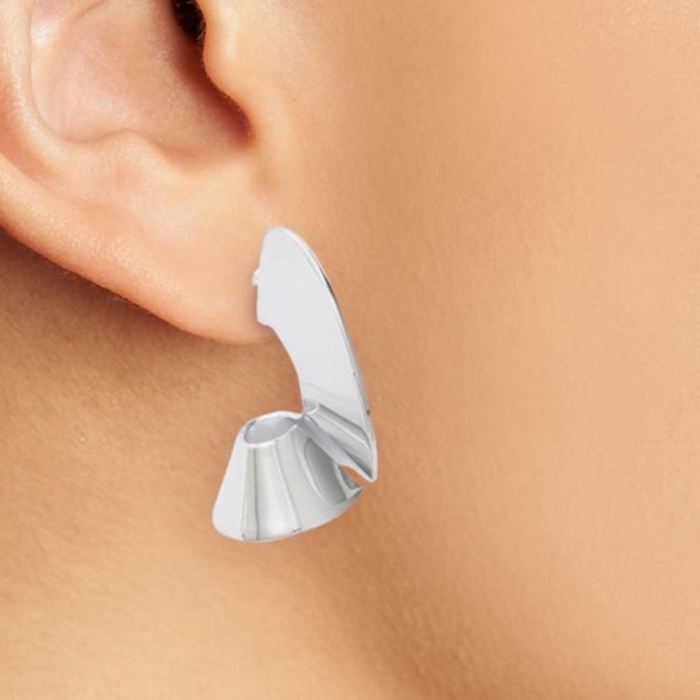 Elegant Silver flat spring hoop earrings